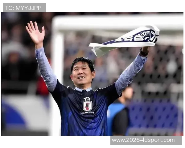 日本队3-0战胜玻利维亚球员们向执教百场的森保一献上祝福 日本队3-0战胜玻利维亚球员们向执教百场的森保一献上祝福